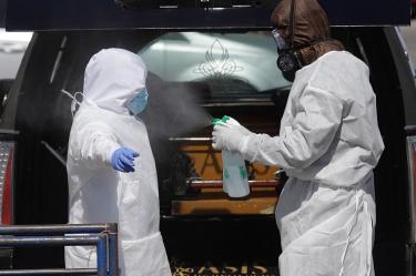La Secretaría de Salud informa que por el registro de 8 mil 507 nuevos contagios en el país, los casos confirmados acumulados de covid-19 se incrementaron a 2 millones 558 mil 369.