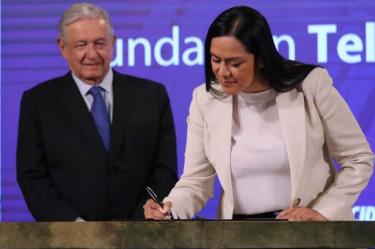 El presidente Andrés Manuel López Obrador firmó un convenio con la Fundación Teletón para atender a más de 20 mil niñas y niños con discapacidad. Foto: Cuartoscuro