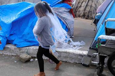 EU llama a México a despejar campamentos de migrantes en frontera