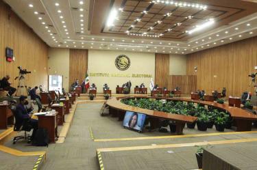 El INE aprobó su propuesta de presupuesto para el ejercicio de 2022, por un total de 18 mil 827 millones de pesos. Foto: @INEMexico