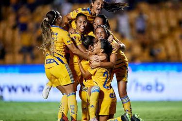 Tigres Femenil suma siete victorias en siete partidos de la temporada. (Mexsport)
