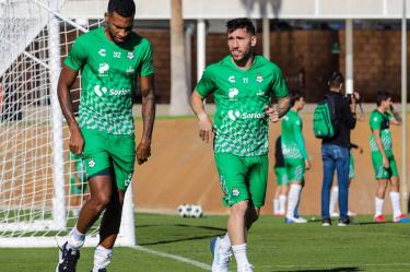 Fernando Gorriarán considera que Santos Laguna deberá jugar tres finales. (Twitter: @ClubSantos)