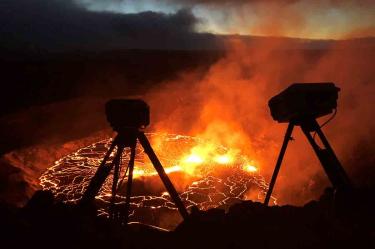 Hace un mes comenzó la erupción en el volcán Kilauea, específicamente en el cráter Halemaumau que forma parte del complejo. Foto: Reuters