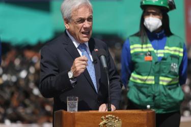 Senado de Chile abre debate sobre posible destitución de presidente Piñera