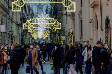 Las grandes celebraciones públicas quedarán prohibidas hasta el 31 de enero. Foto: AFP