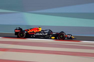 Sergio 'Cheo' Pérez en el circuito de Sakhir de Bahréin (Reuters)