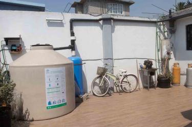 Hogares de la capital cuentan con el sistema de cosecha de lluvia, el cual es una técnica de recolección y almacenamiento de agua pluvial/Cuartoscuro