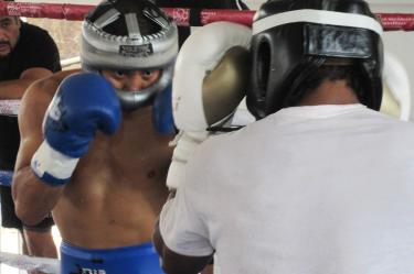 En su cierre de preparación, Isaac "Pitbull" Cruz hizo diez rounds de sparring