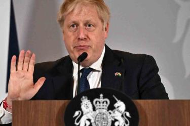 Reino Unido y los aliados no permanecerán impasible viendo como Vladimir Putin sigue adelante con su embestida", ha manifestado. Johnson. foto afp