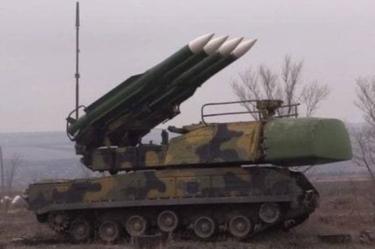 Bombardeo ruso destruye pista de aeropuerto en Odesa