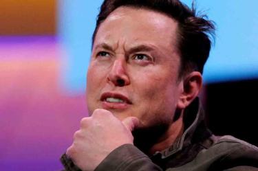 Musk ha tuiteado sobre la eliminación de los salarios de los directores de la junta de Twitter, lo que, según él, podría suponer un ahorro de unos 3 millones de dólares en costos. foto reuters