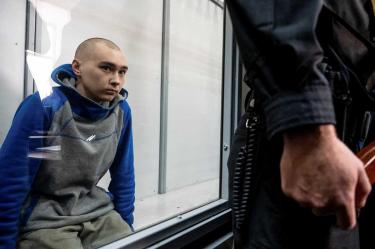 Este es el primer juicio por crímenes de guerra en el conflicto entre Ucrania y Rusia. Foto: Reuters