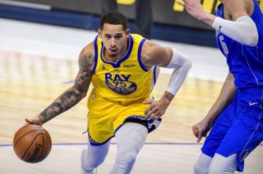 Juan Toscano con los Warriors de Golden State