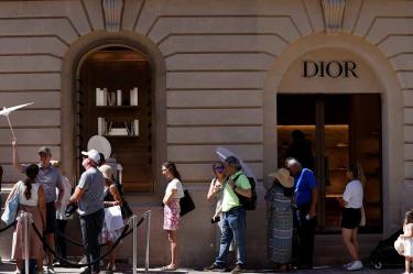 imagen de una tienda Dior