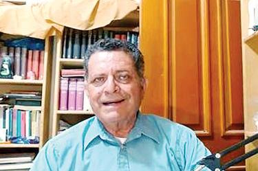 El padre José Luis Segura 