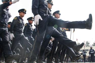 Policías
