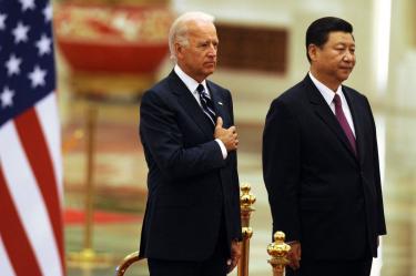 Joe Biden y Xi Jinping reunidos durante una reunión bilateral entre EU y China (AFP | Archivo)