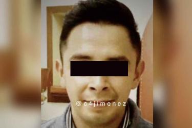 Detenido con los ojos cubiertos