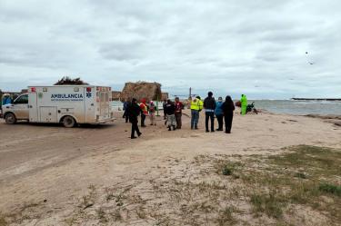 Turistas salen a pasear en lancha, vuelcan y casi mueren ahogados en Tamaulipas