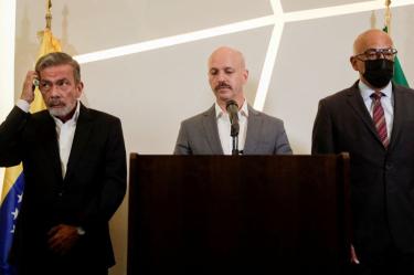 Los diálogos entre la oposición y el gobierno de Venezuela fueron suspendidos en 2021. (Reuters / Archivo)