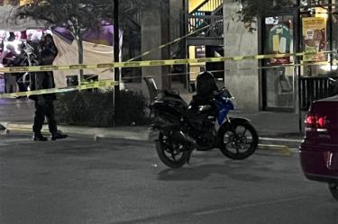 Va al cine a ver una película de acción y lo balean en Nuevo León