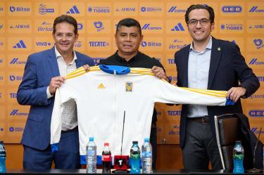 'Chima' Ruiz presentado como técnico interino.