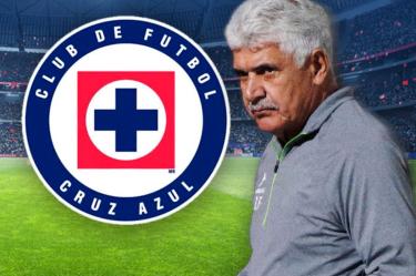 'Tuca' Ferretti dirigiendo.