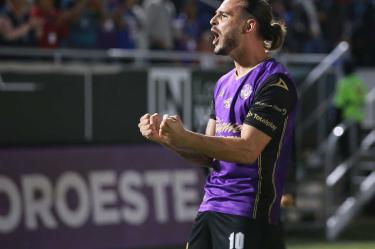 'Tuca' Ferretti pierde su primer partido con Cruz Azul.