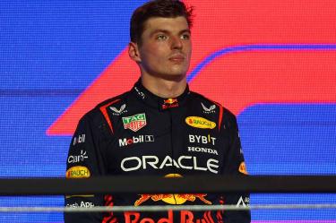 Max Verstappen en el podio de Arabia Saudita.