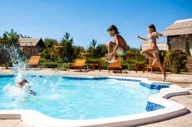 Niños vacacionando