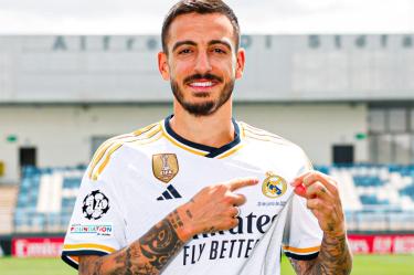 Joselu Mato en su presentación con el Real Madrid