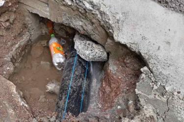 SACMEX trabaja en reparación de tubería en zona de derrumbe en GAM