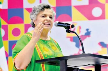 Beatriz Paredes recordó que las encuestas del Frente son las únicas válidas para el efecto de incidir en la definición de la coordinación del mismo. Foto: Especial