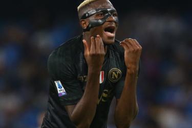 Victor Osimhen lamenta derrota de Nápoles ante la Lazio.