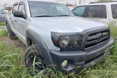 La camioneta donde fueron detenidos