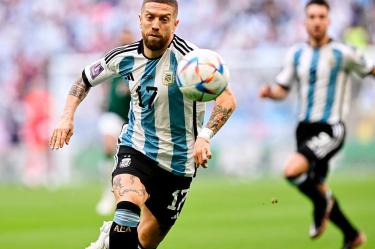 Alejandro 'Papu' Gómez jugando con la selección de Argentina