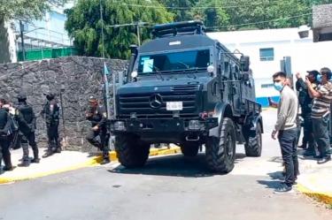 lo asegurado y los detenidos, fueron puestos a disposición