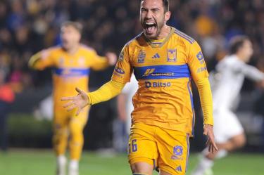 Juan Pablo Vigón celebra gol de Tigres en Semifinal de Vuelta del Apertura 2023 ante Pumas.