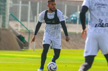 Duván Vergara entrenando con Santos Laguna.