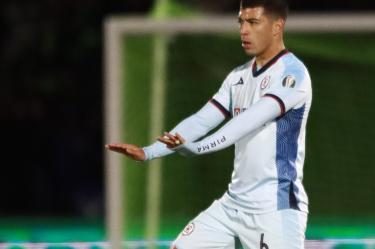 Erik Lira en partido de Cruz Azul ante FC Juárez en el Clausura 2024.