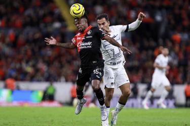 Atlas y Pumas dividen puntos sin emociones en duelo adelantado