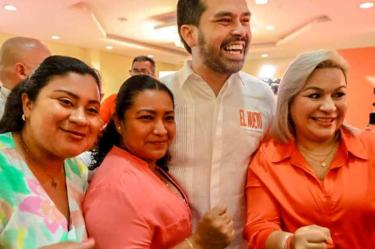 Se compromete Máynez a apoyar a las mujeres