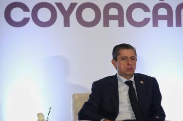 En entrevista con Francisco Zea para Imagen Radio, el candidato exhibió la falta de conocimiento de las leyes por parte de sus rivales políticos y subrayó que muchas de sus propuestas no se pueden llevar a cabo porque la ley actual no lo permite y se tendría que modificar.