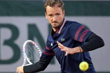 Daniil Medvedev en partido de Roland Garros.