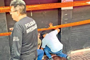 La Secretaría de Gobierno y la Fiscalía de la Ciudad de México realizaron un operativo en el bar Perro Salado el viernes pasado. Foto: Archivo / Ricardo Vitela