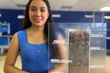 La alumna Heisel Vargas Oropeza, detalló que el proyecto “Acqua Pulita” (agua saludable, en italiano), surgió para atender una necesidad propia de su familia dedicada a la siembra de maíz, avena y cebada, así como la cría de borregos. Foto: Ernesto Méndez