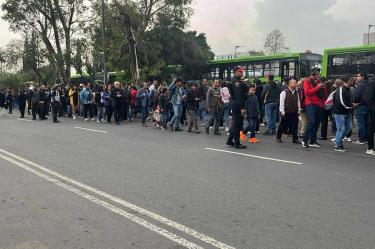 Filas afuera del Metro CDMX