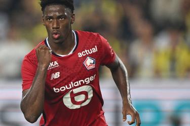 El delantero canadiense Jonathan David celebra gol en Champions League con Lille.