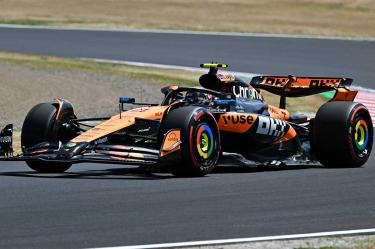 Lando Norris en una curva del Circuito de Suzuka.