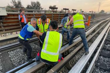 Deformación en vías de Oceanía, Línea B del Metro